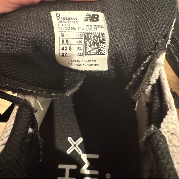 New Balance Fresh Foam White and Black Sneakers - Picture 4 of 7